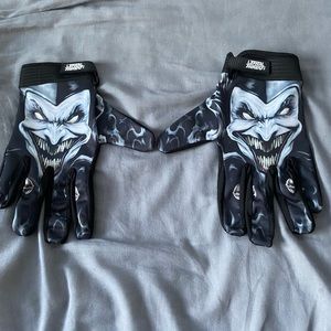 Motorcycle gloves